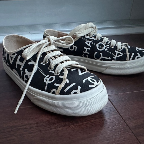 Chanel vintage sneakers 24 cms - Picture 2 of 8